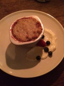 Red currant crumble with almond creme