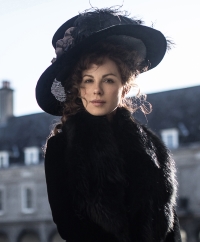 Kate's enormous black hat and veil