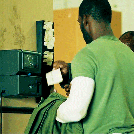 tumblr_odse9dkpai1vbv415o3_400