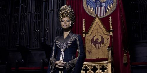 Madam President Seraphina Picquery, in the most amazing gold headdress