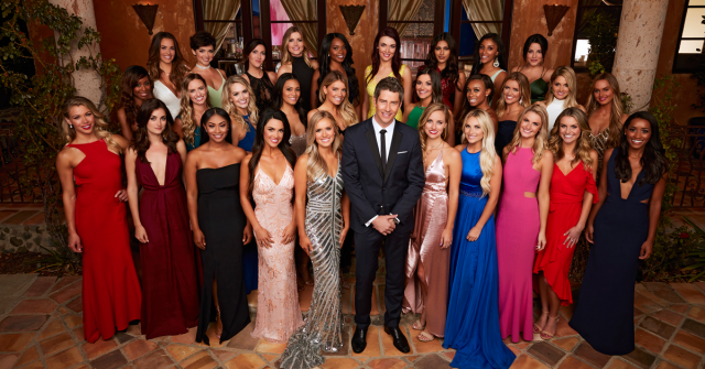 Arie and the female contestants stand for a photo op.
