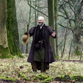 Murtagh jumping up and saying surprise! to Claire.