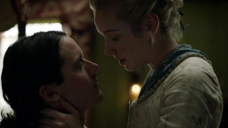 Marsali leans in to kiss Fergus