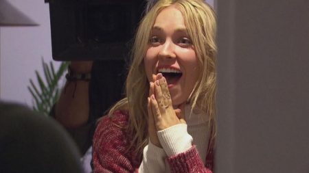 Cassie is suprised but happy to see her dad