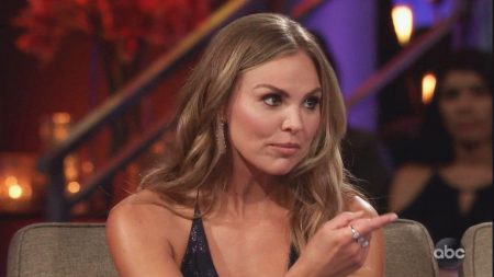 Hannah points at Luke