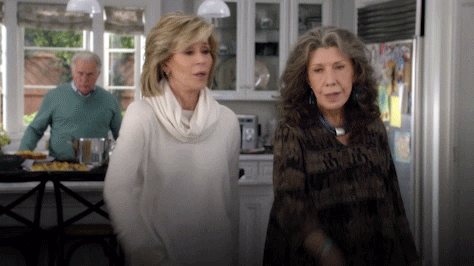 Jane Fonda and Lily Tomlin drop the mic