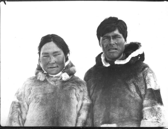 Arnarulunnguaq and Qaavigarsuaq in Native clothing